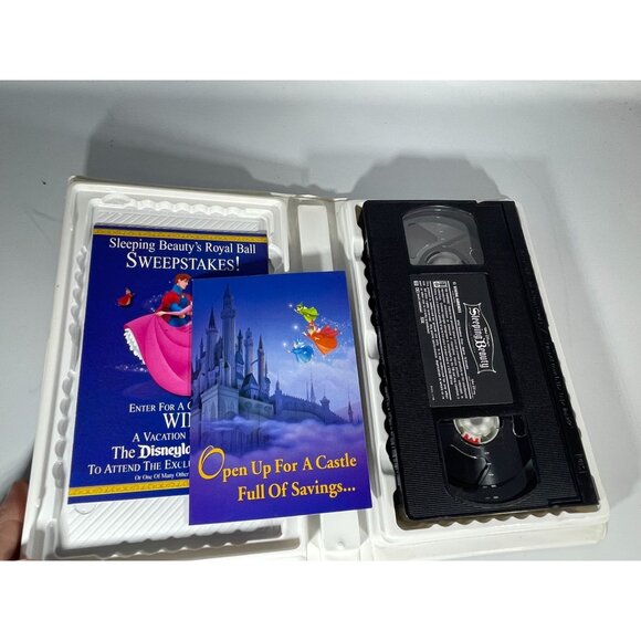Walt Disney's Sleeping Beauty Special Edition VHS 2003 Clamshell with insert - Picture 2 of 7